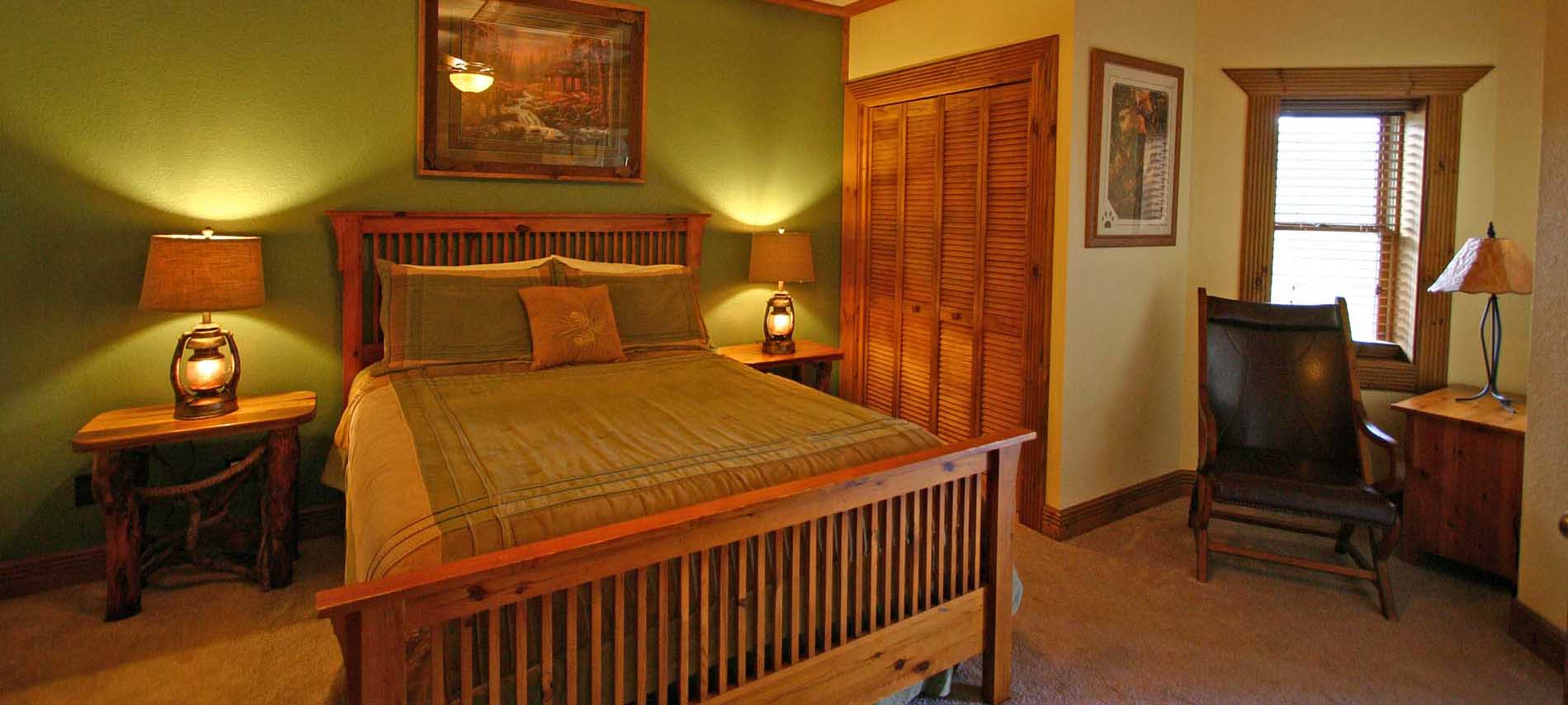 Indulge in Cozy Mountain Lodging at Our Cabin Suite near Asheville NC