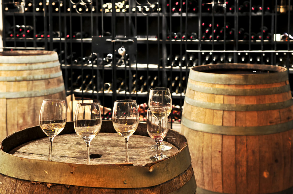 wine-glasses-barrels